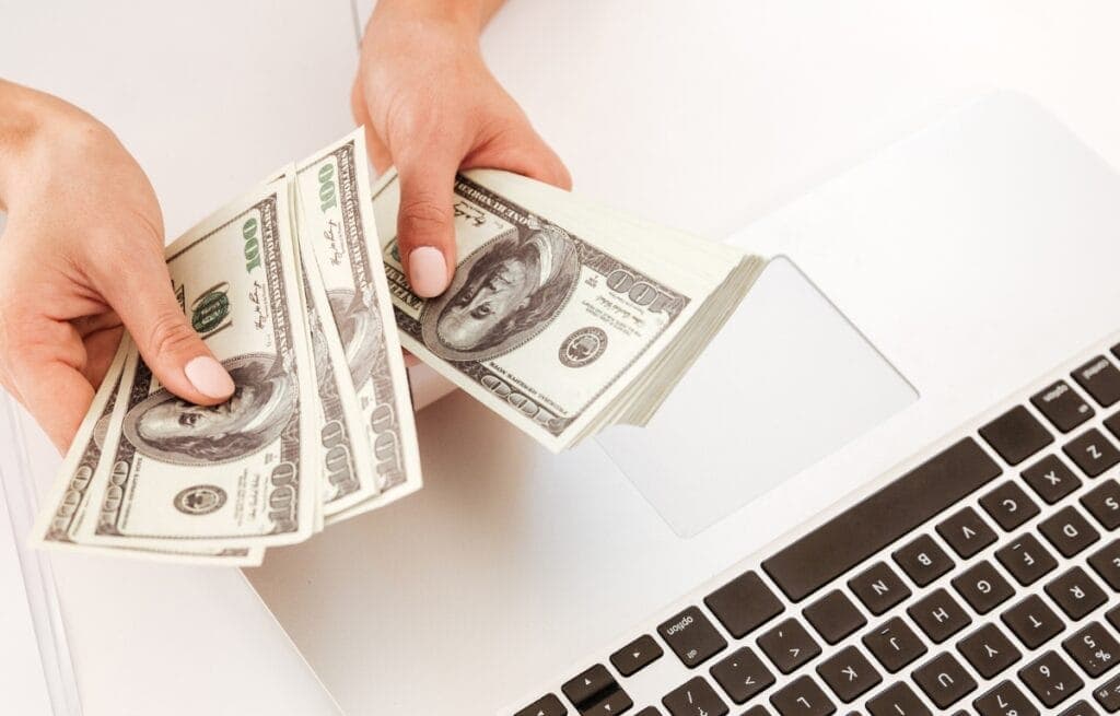 Can you make money with a free blog?